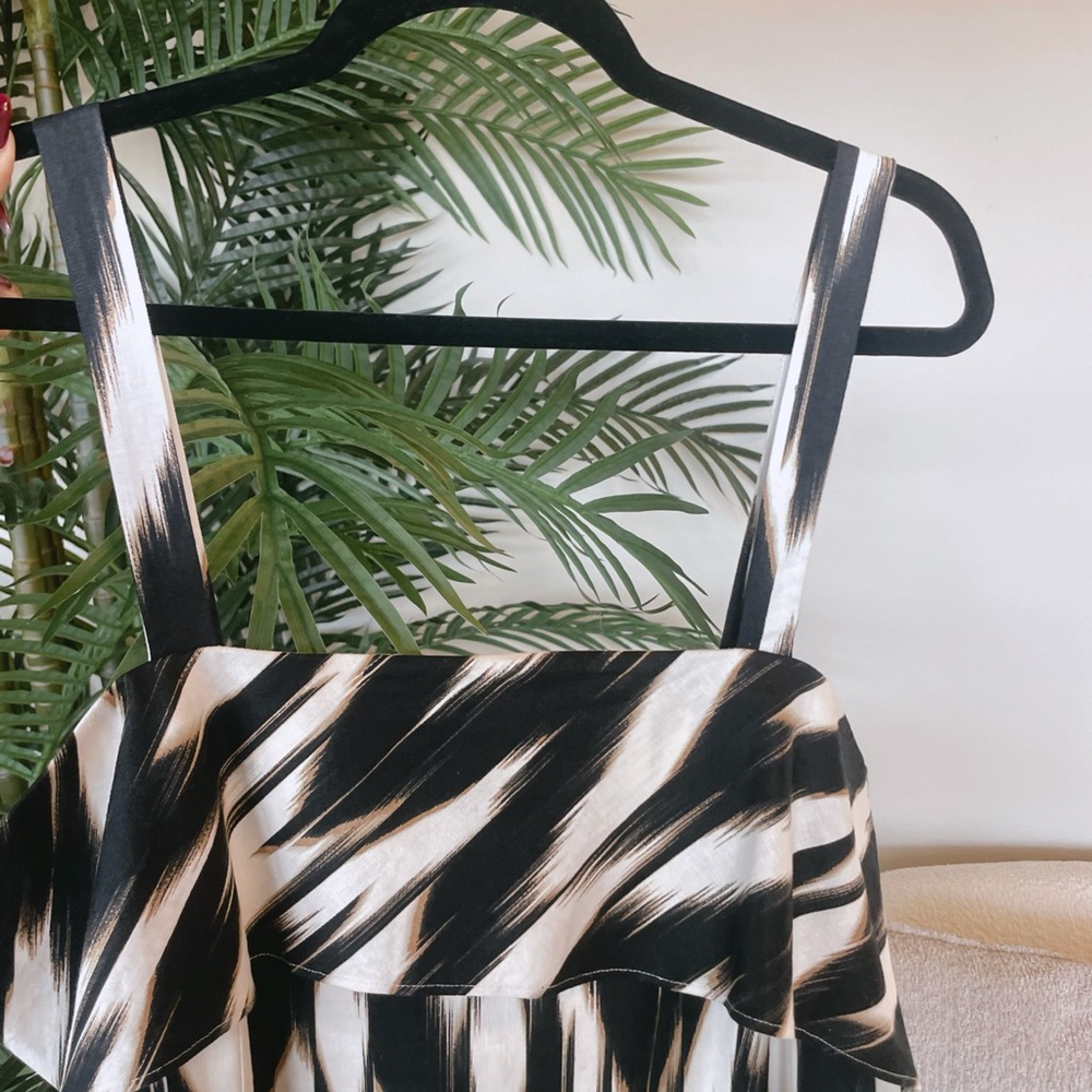 Banana Republic Plus Size Black and White Mini Dress